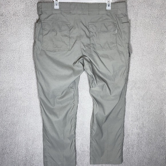 3 Duluth Trading Co. Mens 42x32 Flex Dry On The Fly Pants Work Outdoors - Picture 7 of 13